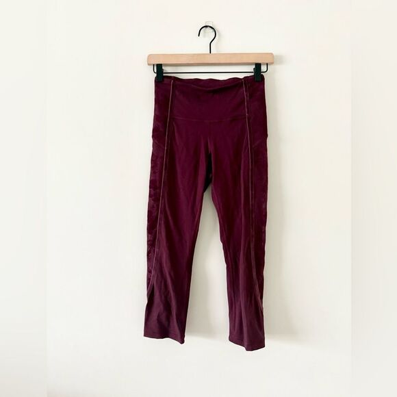 Lululemon Wunder Under Crop High Rise Legging in Burgundy with Velvet - Size 4 - Picture 1 of 6